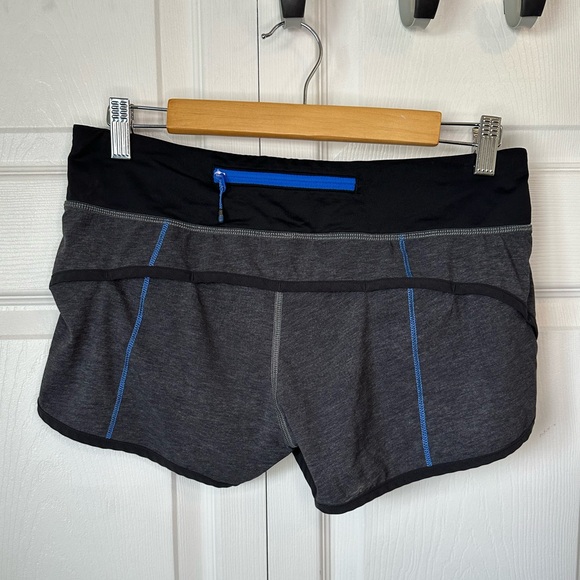 Lululemon Speed up short sz.6 - Picture 2 of 5